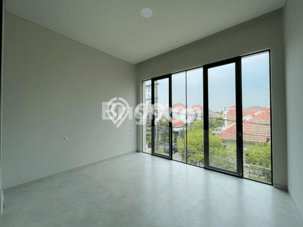 Rumah Elit Modern Siap Huni di Manyar Surabaya Rumah Elit Modern Siap Huni di Manyar Surabaya