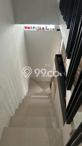 Dijual Hunian Rumah Nyaman 3 KT di Citraland, Surabaya Dijual Hunian Rumah Nyaman 3 KT di Citraland, Surabaya