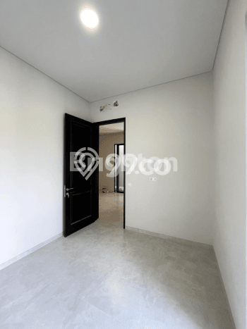 Rumah Elit Modern Siap Huni di Manyar Surabaya Rumah Elit Modern Siap Huni di Manyar Surabaya