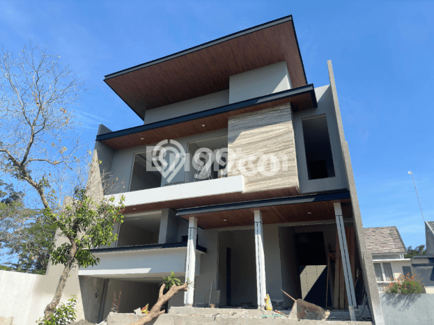 Dijual Rumah Luas Megah Dengan View Cantik di Citraland, Surabaya Dijual Rumah Luas Megah Dengan View Cantik di Citraland, Surabaya