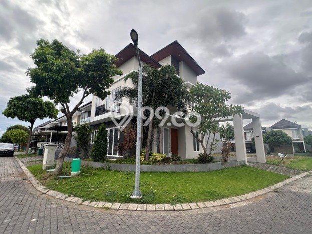Rumah Elit LB 200m2 Siap Huni Desain Elegan di Graha, Surabaya Rumah Elit LB 200m2 Siap Huni Desain Elegan di Graha, Surabaya