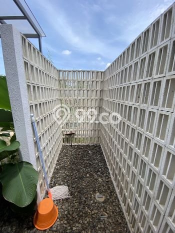 Rumah Strategis Modern Lb 77m2 di Ciputat, Tangerang Selatan Rumah Strategis Modern Lb 77m2 di Ciputat, Tangerang Selatan