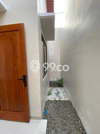 Jual Rumah Strategis Bagus Punya 2 KT di Serpong Tangerang Selatan SHM Jual Rumah Strategis Bagus Punya 2 KT di Serpong Tangerang Selatan SHM