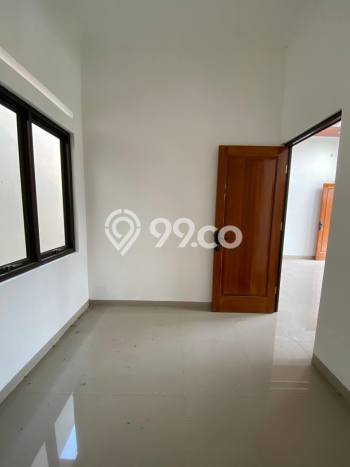 Jual Rumah Strategis Bagus Punya 2 KT di Serpong Tangerang Selatan SHM Jual Rumah Strategis Bagus Punya 2 KT di Serpong Tangerang Selatan SHM