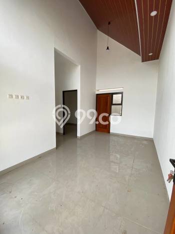 Jual Rumah Strategis Bagus Punya 2 KT di Serpong Tangerang Selatan SHM Jual Rumah Strategis Bagus Punya 2 KT di Serpong Tangerang Selatan SHM