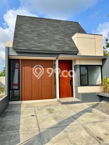 Rumah Siap Huni di Tembalang, Semarang, Luas 70m2m² LB 45m2m² Rumah Siap Huni di Tembalang, Semarang, Luas 70m2m² LB 45m2m²