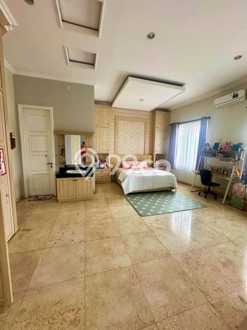 Ready to Use! Luxury House LT 500m2 Desain Modern di Graha Padma Ready to Use! Luxury House LT 500m2 Desain Modern di Graha Padma