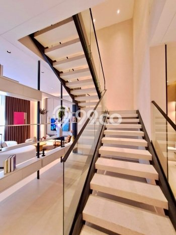 Ready to Use! Luxury House LT 207m2 Desain Elegan di Candi Golf Ready to Use! Luxury House LT 207m2 Desain Elegan di Candi Golf