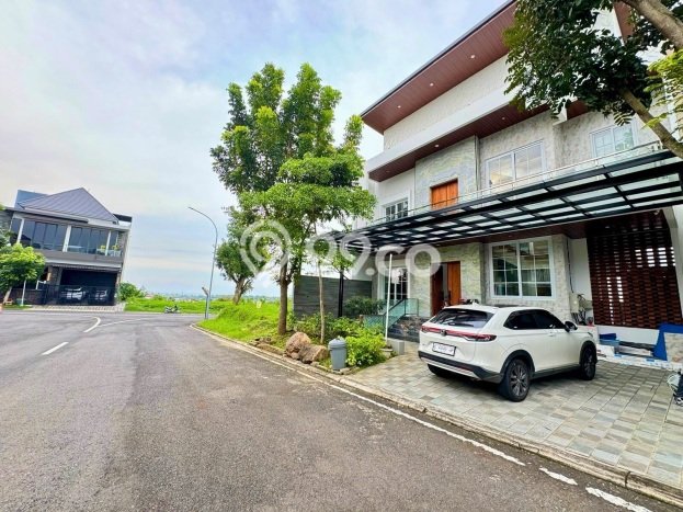 Hunian Elit LB 825m2 Siap Huni Desain Elegan di CitraGrand, Semarang Hunian Elit LB 825m2 Siap Huni Desain Elegan di CitraGrand, Semarang