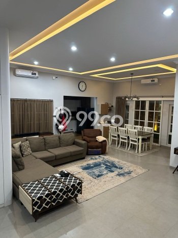 DIJUAL CEPAT! Rumah area Graha Padma, Semarang, Luas 324m² Bangunan 320m² HARGA NEGO! DIJUAL CEPAT! Rumah area Graha Padma, Semarang, Luas 324m² Bangunan 320m² HARGA NEGO!