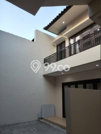 Rumah Elit Modern Tanpa Renovasi di kertajaya Surabaya Rumah Elit Modern Tanpa Renovasi di kertajaya Surabaya