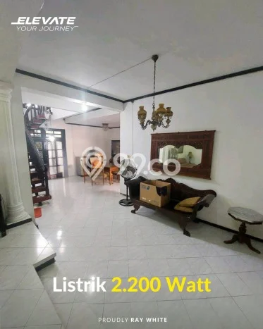 Jarang Ada! Rumah Sewa 4 Kamar Bagus Siap Huni Pondok Tjandra Jarang Ada! Rumah Sewa 4 Kamar Bagus Siap Huni Pondok Tjandra