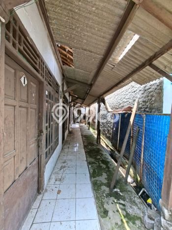 Kost Dijual di Lemah Abang dengan 5 KT dan Luas 136m2 Kost Dijual di Lemah Abang dengan 5 KT dan Luas 136m2