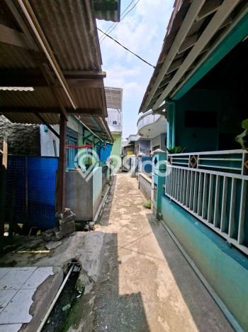 Kost Dijual di Lemah Abang dengan 5 KT dan Luas 136m2 Kost Dijual di Lemah Abang dengan 5 KT dan Luas 136m2