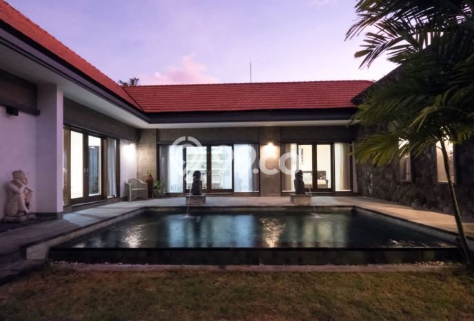 Rumah di Sanur, 2 KM, Lingkungan Potensial Rumah di Sanur, 2 KM, Lingkungan Potensial