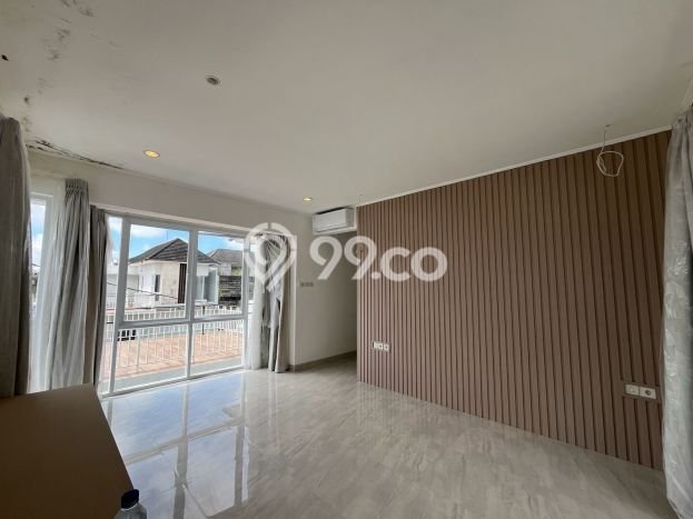 Vila Kawasan , Area 221m2m², Posisi Premium Vila Kawasan , Area 221m2m², Posisi Premium