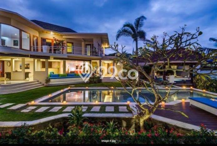 Vila Strategis di , Luas 0m2m², Tersedia Sekarang Vila Strategis di , Luas 0m2m², Tersedia Sekarang