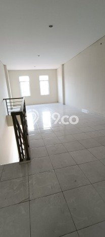 Ruko Dijual di Tangerang LT 54m2 & LB 108m2 Lokasi Terbaik! Ruko Dijual di Tangerang LT 54m2 & LB 108m2 Lokasi Terbaik!