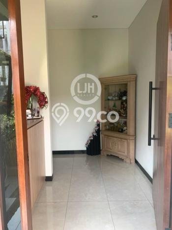 Ready to Use! Premium House LT 250m2 Desain Elegan di Gading Serpong Ready to Use! Premium House LT 250m2 Desain Elegan di Gading Serpong