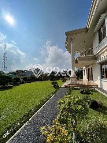 HARGA TERBAIK! Vila Kawasan , Area 2050m2m², Lokasi Strategis HARGA TERBAIK! Vila Kawasan , Area 2050m2m², Lokasi Strategis