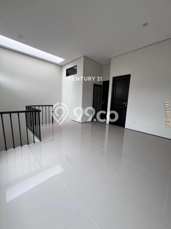 Rumah Luas Asri 3 KT Siap Pakai di Sektor 5 - Bintaro Tangerang Selatan Rumah Luas Asri 3 KT Siap Pakai di Sektor 5 - Bintaro Tangerang Selatan