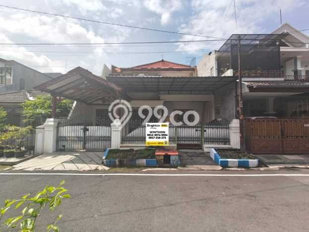 Rumah Modern Minimalis 4 Kamar Siap Huni di Rungkut Rumah Modern Minimalis 4 Kamar Siap Huni di Rungkut