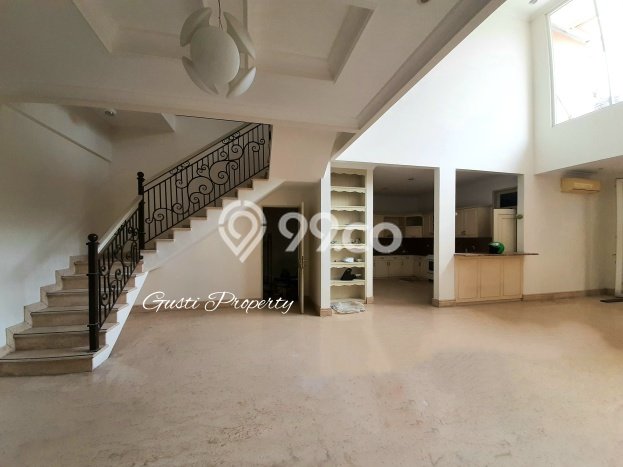 Ready to Use! Premium House LT 320m2 Desain Modern di Pondok Indah Ready to Use! Premium House LT 320m2 Desain Modern di Pondok Indah
