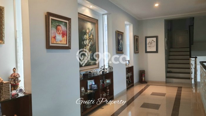 Dijual Rumah Premium dengan Fasilitas Sekitar Komplit di Cinere, Depok Dijual Rumah Premium dengan Fasilitas Sekitar Komplit di Cinere, Depok