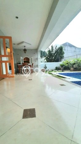 Jual Rumah Luas Megah Dengan View Eksklusif di Cinere, Jakarta Selatan Jual Rumah Luas Megah Dengan View Eksklusif di Cinere, Jakarta Selatan