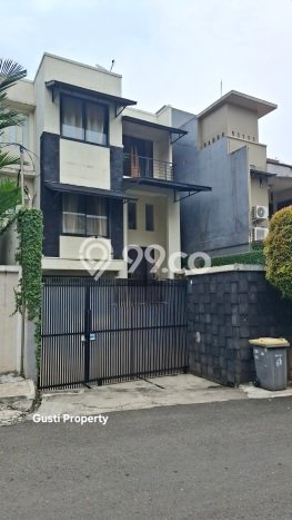 Siap Huni Hunian Elit 4 Kamar di Cilandak Dekat ke Mana Pun Siap Huni Hunian Elit 4 Kamar di Cilandak Dekat ke Mana Pun