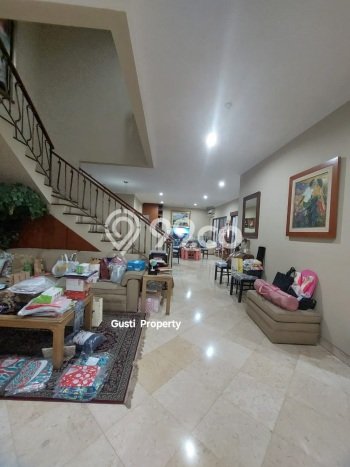 Dijual Rumah Luas Elegan Dengan View Cantik di Cipete, Jakarta Selatan Dijual Rumah Luas Elegan Dengan View Cantik di Cipete, Jakarta Selatan
