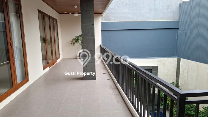 Rumah Elit LB 500m2 Siap Huni Desain Elegan di Lebak Bulus, Jakarta Selatan Rumah Elit LB 500m2 Siap Huni Desain Elegan di Lebak Bulus, Jakarta Selatan