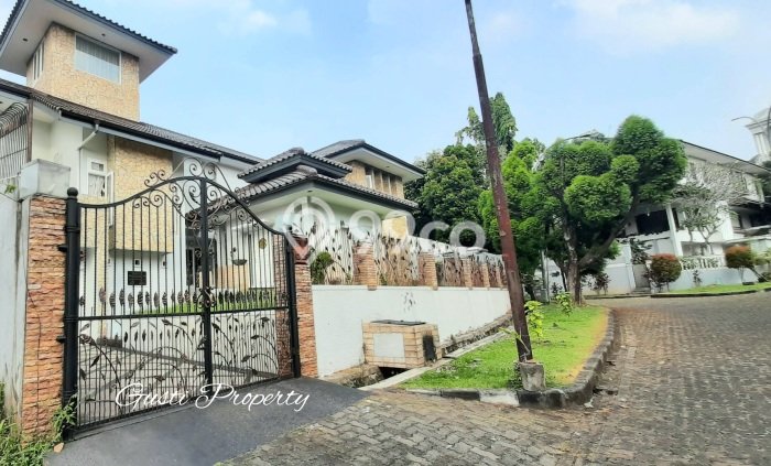 For Sale! Luxury House LT 547m2 Desain Modern di Cinere For Sale! Luxury House LT 547m2 Desain Modern di Cinere