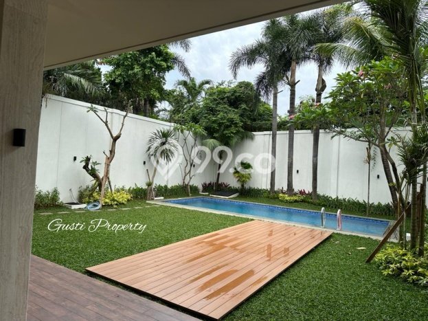 Ready to Use! Premium House LT 569m2 Desain Elegan di Kemang Ready to Use! Premium House LT 569m2 Desain Elegan di Kemang