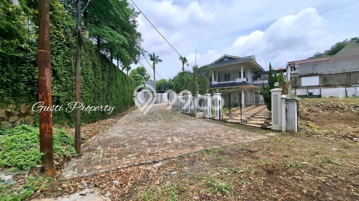Tanah Siap Bangun Dijual di Jakarta Selatan Punya Luas 1032m2 Tanah Siap Bangun Dijual di Jakarta Selatan Punya Luas 1032m2