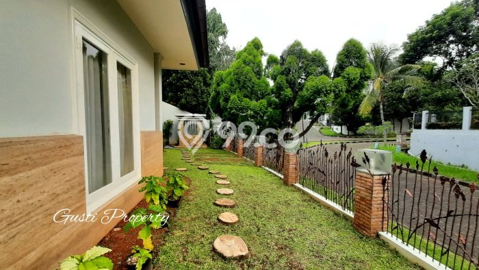 For Sale! Luxury House LT 547m2 Desain Modern di Cinere For Sale! Luxury House LT 547m2 Desain Modern di Cinere