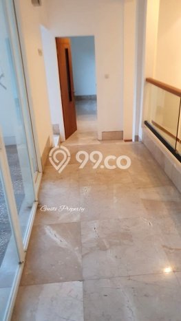 Hunian Mewah LB 300m2 Siap Pakai Desain Elegan di Cipete, Jakarta Selatan Hunian Mewah LB 300m2 Siap Pakai Desain Elegan di Cipete, Jakarta Selatan