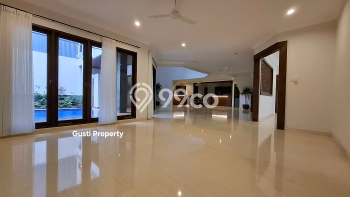 Rumah Elit LB 500m2 Siap Huni Desain Elegan di Lebak Bulus, Jakarta Selatan Rumah Elit LB 500m2 Siap Huni Desain Elegan di Lebak Bulus, Jakarta Selatan