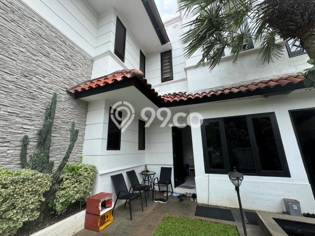 Rumah Elit Modern Tanpa Renovasi di Pejaten Jakarta Selatan Rumah Elit Modern Tanpa Renovasi di Pejaten Jakarta Selatan