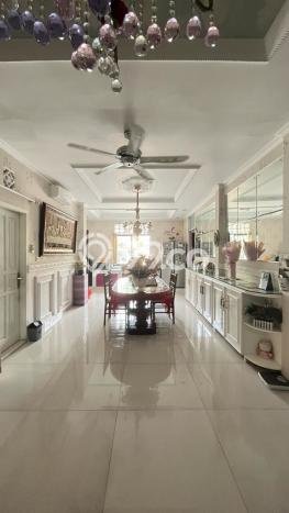 Hunian Eksklusif Dijual LT 273m2 di Kelapa Gading, Jakarta Utara Hunian Eksklusif Dijual LT 273m2 di Kelapa Gading, Jakarta Utara