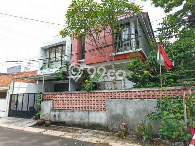 For Sale! Premium House LT 261m2 Desain Elegan di Bendungan Hilir For Sale! Premium House LT 261m2 Desain Elegan di Bendungan Hilir
