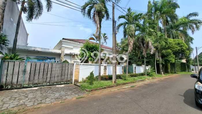 Rumah Elit Modern Tanpa Renovasi di BSD Anggrek Loka Tangerang Rumah Elit Modern Tanpa Renovasi di BSD Anggrek Loka Tangerang