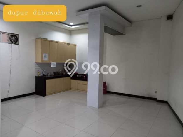 Unit Gudang Disewakan di Moch Toha di Area Ramai & Strategis Unit Gudang Disewakan di Moch Toha di Area Ramai & Strategis