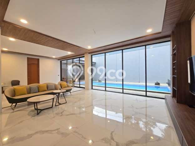 For Sale! Luxury House LT 1026m2 Desain Elegan di Setiabudi For Sale! Luxury House LT 1026m2 Desain Elegan di Setiabudi