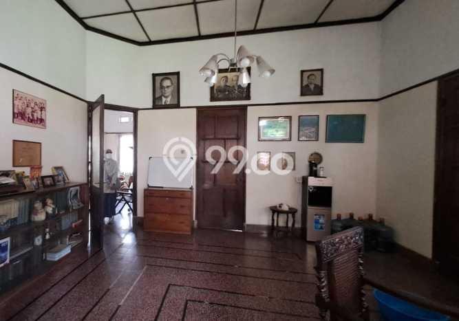 Jual Rumah Luas Elegan Dengan View Eksklusif di Cipaganti, Bandung Jual Rumah Luas Elegan Dengan View Eksklusif di Cipaganti, Bandung