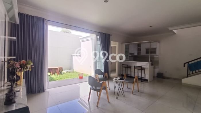 Disewakan! Rumah 4 Kamar Tidur &
3 Kamar Mandi di Podomoro Park Bandung, Bandung Disewakan! Rumah 4 Kamar Tidur &
3 Kamar Mandi di Podomoro Park Bandung, Bandung