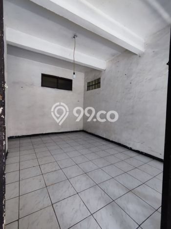FEATURED! Rumah Asri di , LT 230m2m² LB 400m2m² FEATURED! Rumah Asri di , LT 230m2m² LB 400m2m²