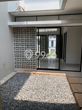 Rumah Strategis di Gede Bage, 3 KT, Lingkungan Nyaman, Luas 90m² Bangunan 93m² Rumah Strategis di Gede Bage, 3 KT, Lingkungan Nyaman, Luas 90m² Bangunan 93m²
