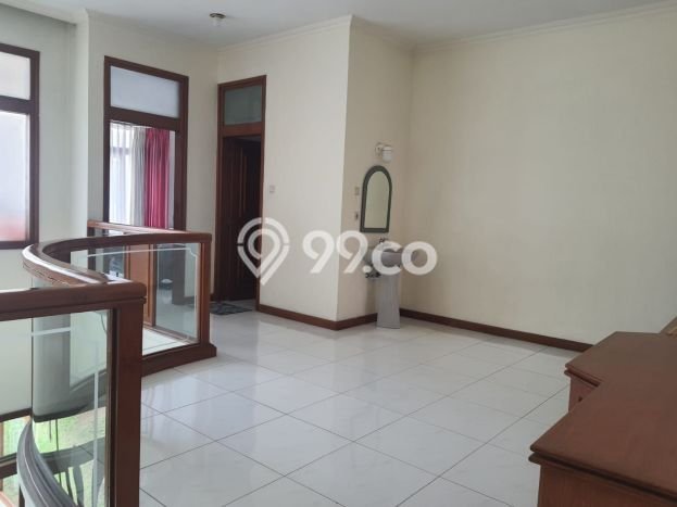 UNIT TERBATAS! Rumah di Setra Indah, 3 KM, Luas 325m² LB 500m² UNIT TERBATAS! Rumah di Setra Indah, 3 KM, Luas 325m² LB 500m²