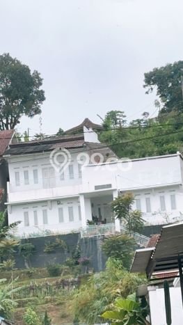 Rumah Berkualitas dengan Luas Tanah 521m² di Kawasan Elite Ciwidey, Bandung Rumah Berkualitas dengan Luas Tanah 521m² di Kawasan Elite Ciwidey, Bandung